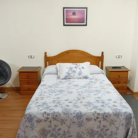 Chevere Blanco Con Garaje Apartment